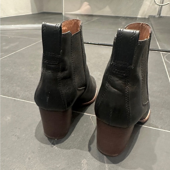 Madewell Black Chelsea Heeled Ankle Booties 8.5 - Picture 6 of 7